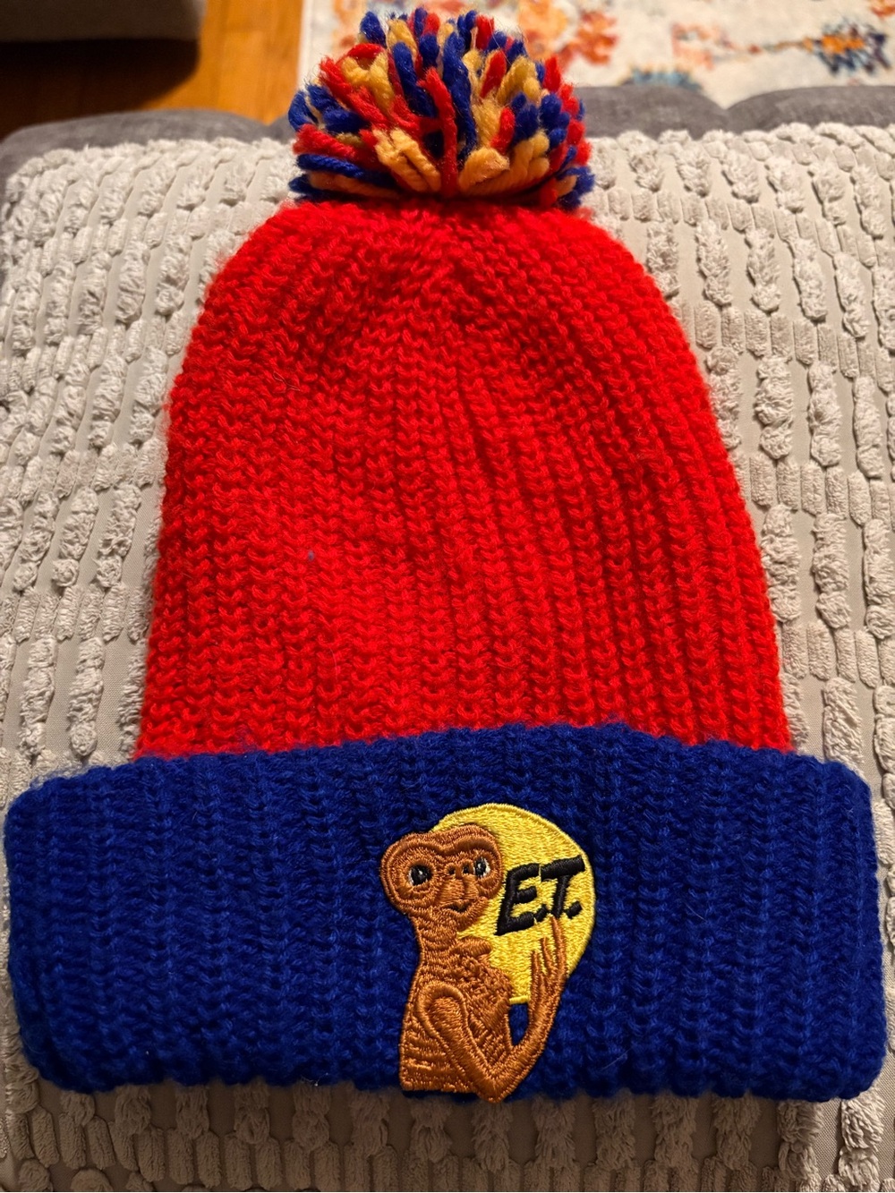 Vintage 1982 Universal Studios Pom Pom Beanie with E.T. Patch